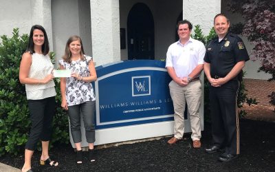 WWL Presents Donation to Police Foundation of Paducah-McCracken County